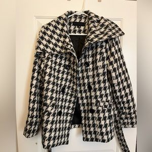Steve Madden houndstooth coat